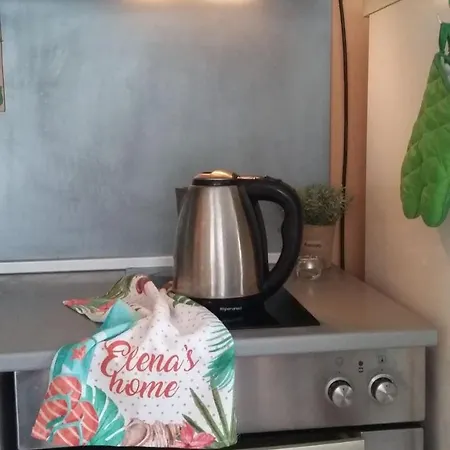 Elena's * فارنا